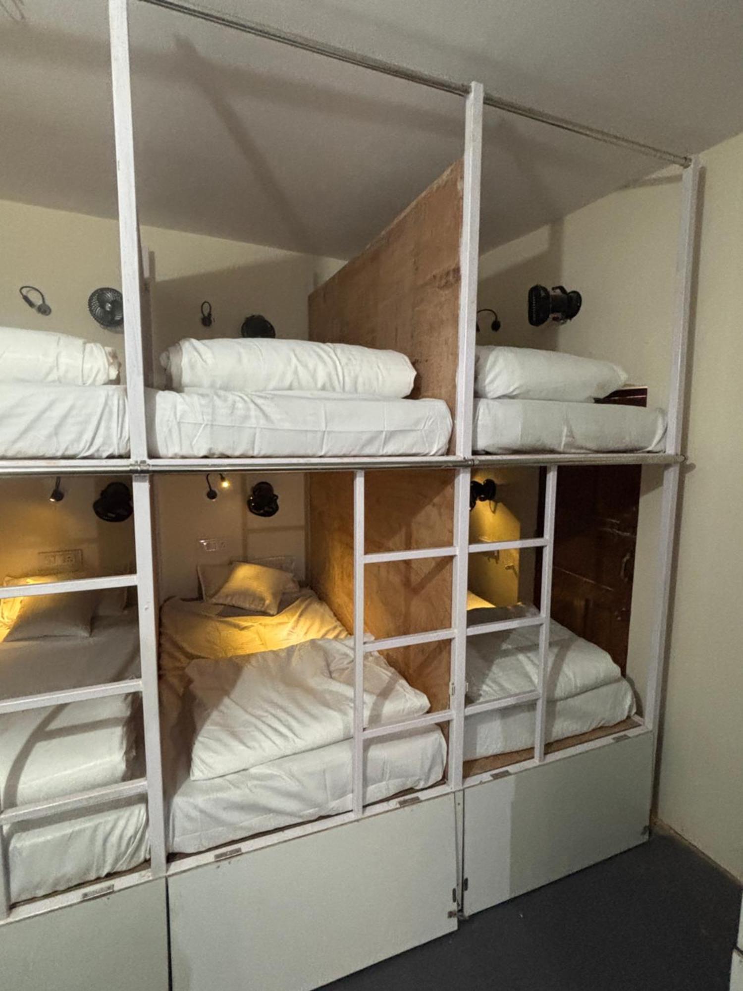 Hostel Hot - House Of Travellers, Vagator Zewnętrze zdjęcie