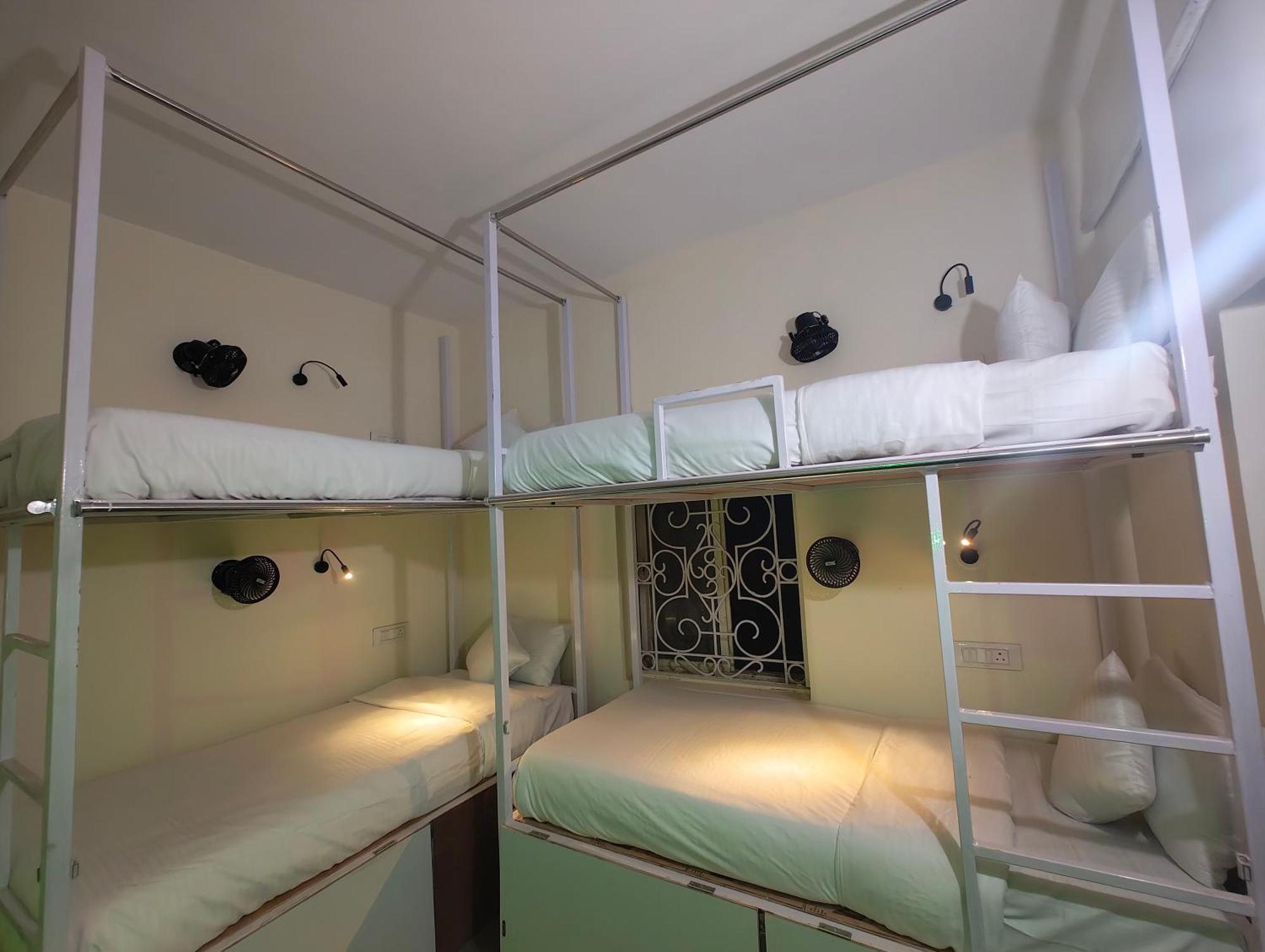 Hostel Hot - House Of Travellers, Vagator Zewnętrze zdjęcie